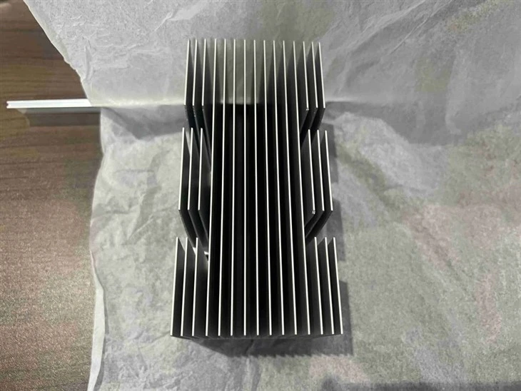 Extruded Heat Sink With High Fin To Gap Ratio