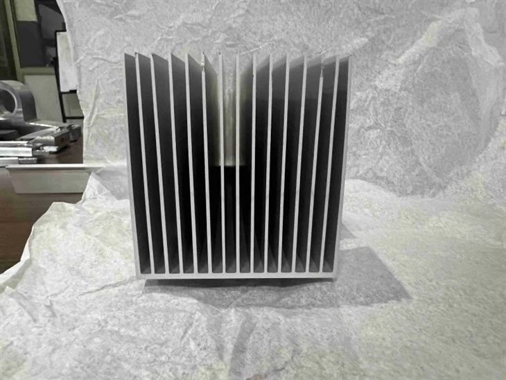 Extruded Heat Sink With High Fin To Gap Ratio